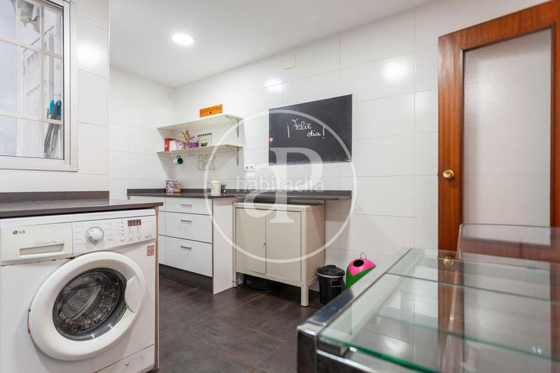 Foto 5bbc236c-0ca9-462a-a685-eeed31406dd3. Location appartement avec chauffage parking dans El Botànic Valencia