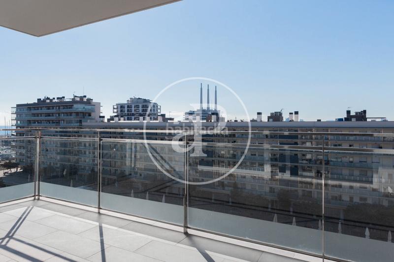 Foto 4721fd4e-db70-4ac7-84be-fc5de9157773. Location appartement avec chauffage parking piscine dans Badalona