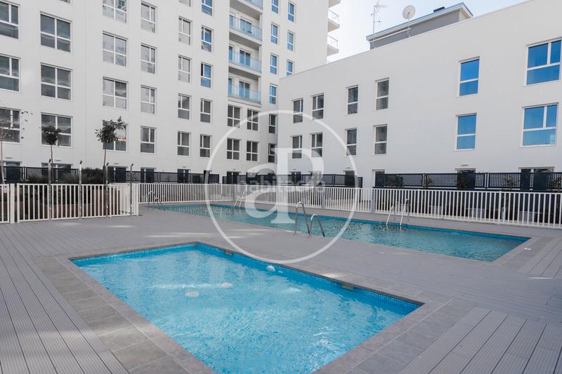 Foto 505cfca1-09f3-462b-a49d-8d42d8c8139d. Location appartement avec chauffage parking piscine dans Badalona