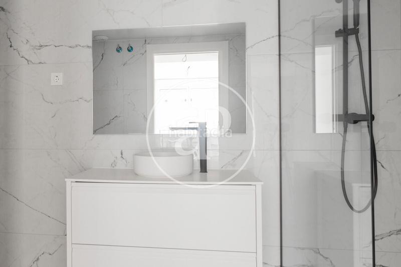 Foto c5714281-be23-4af6-9b07-9318ca354c42. Location appartement avec chauffage parking piscine dans Badalona