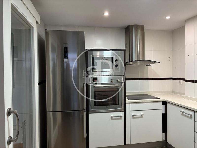 Foto 3dd7237e-18ff-4a10-b8af-b28a53340510. Location appartement avec chauffage parking piscine dans Valencia