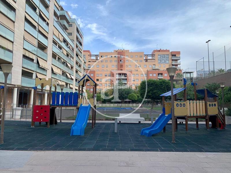 Foto 5e5f0640-04af-4e68-8ae1-39d6ff8f1e33. Location appartement avec chauffage parking piscine dans Valencia