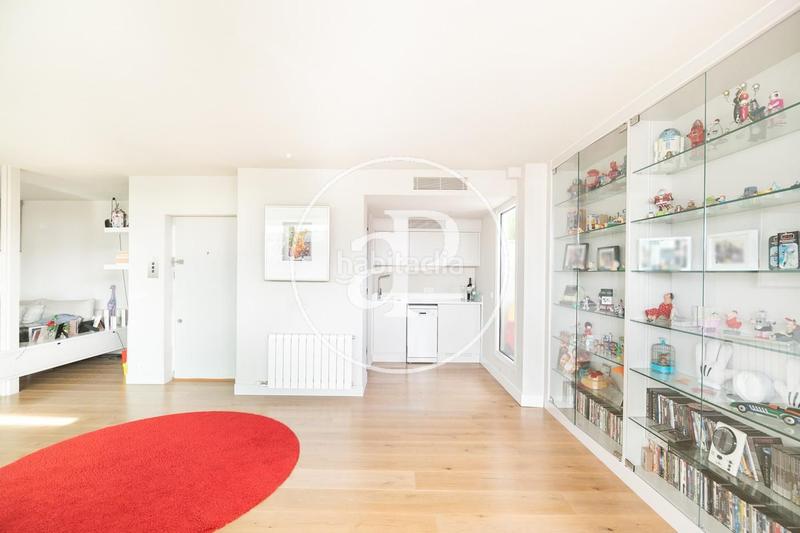 Foto cf331953-e058-4a8b-aa67-3bb0504e2ecb. Location attique avec chauffage parking piscine dans Barcelona