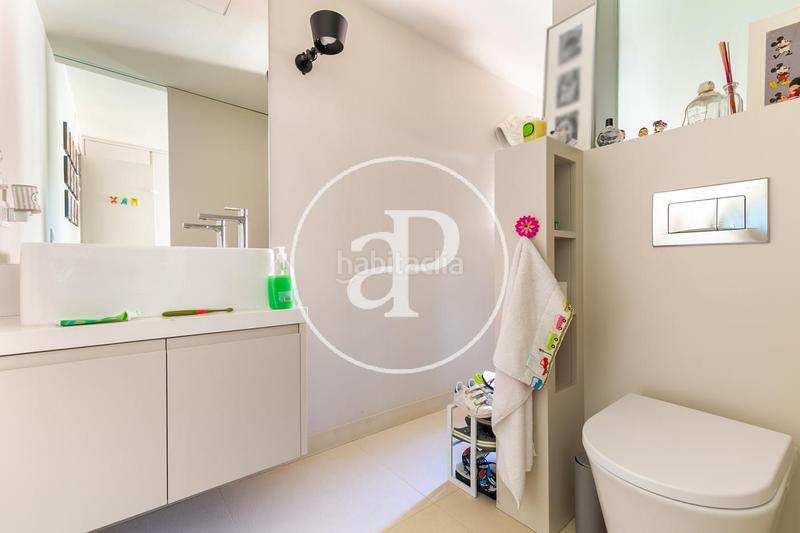 Foto e583ca0a-6cc2-4da2-94e8-9dd684ccaac3. Location attique avec chauffage parking piscine dans Barcelona