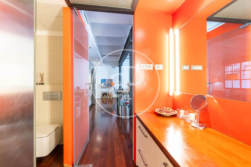 Foto 61b9b5d5-1c98-4107-a160-7622fc4f76e5. Loft mit heizung parking in Poblenou Barcelona