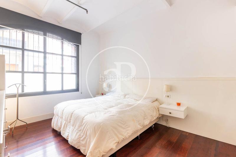 Foto 72adb0f9-0752-42cc-9445-a89840f1f7f9. Loft mit heizung parking in Poblenou Barcelona