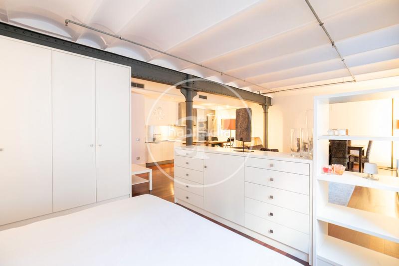 Foto d3057cc9-c80d-4807-9a32-b8bbfcb5fd9e. Loft mit heizung parking in Poblenou Barcelona