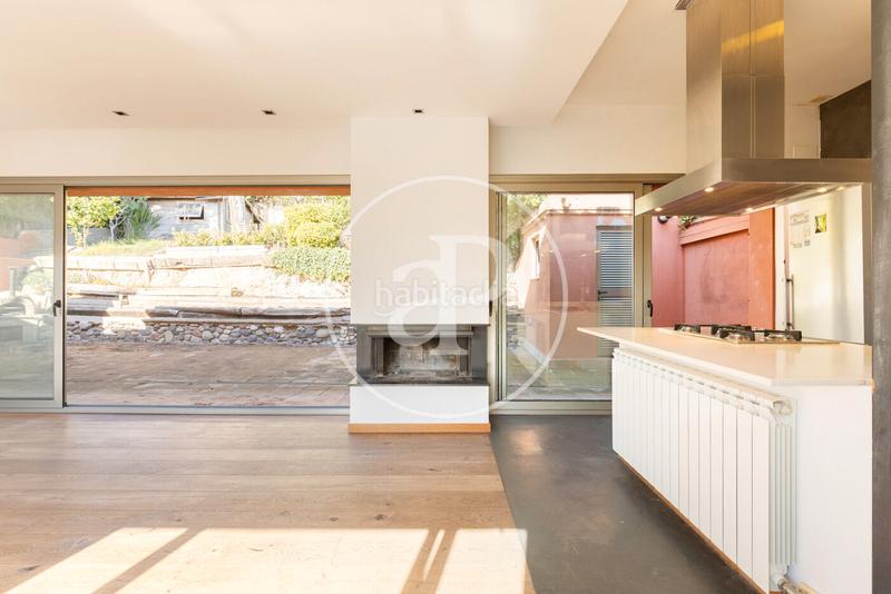 Foto 1767fb03-2bd8-41f5-b945-20b1924874cc. Casa adossada amb calefacció piscina a Bellaterra