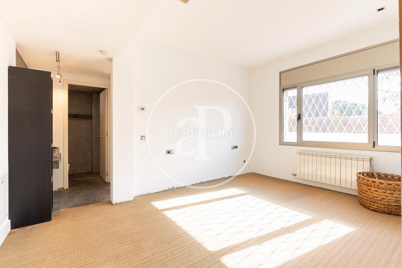 Foto 554c4f77-5138-4f4f-97c0-1eb18d74488c. Casa adossada amb calefacció piscina a Bellaterra