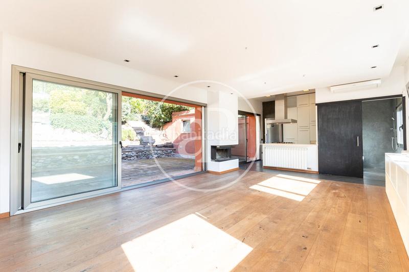 Foto 56df9968-5e7b-402b-9fb1-bbeb51abab97. Casa adossada amb calefacció piscina a Bellaterra