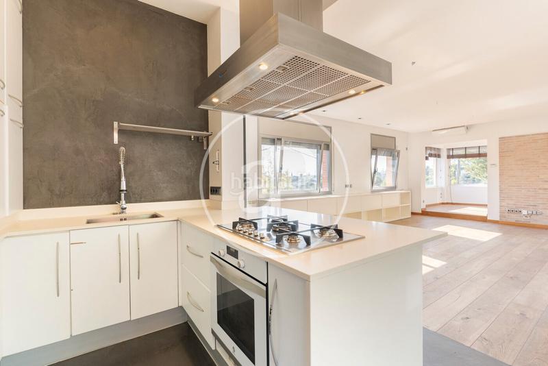 Foto 996b5a46-2e68-490c-ac93-8e678d352eb5. Casa adossada amb calefacció piscina a Bellaterra