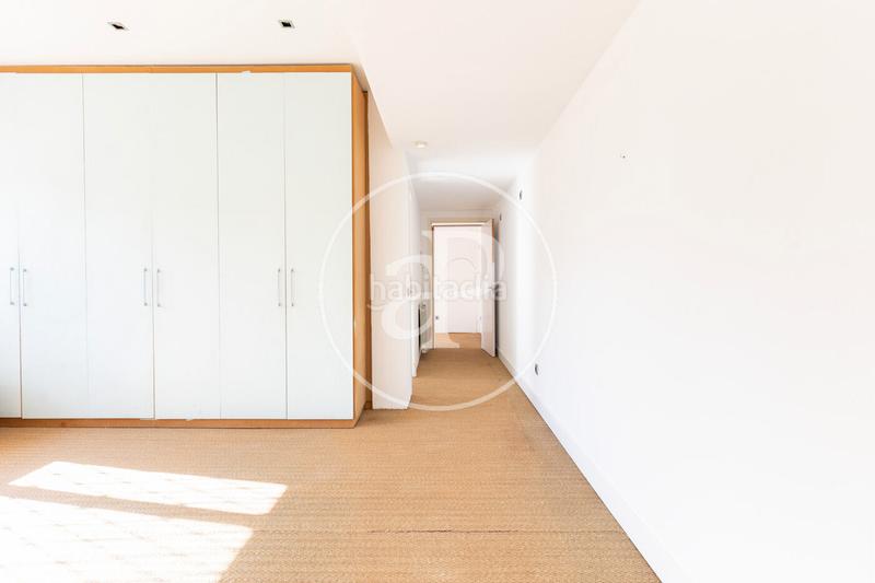 Foto a944df8b-1454-40e6-bb40-bdfc85bb5744. Casa adossada amb calefacció piscina a Bellaterra