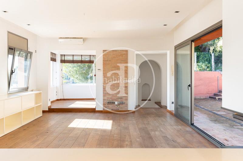 Foto cab9ec93-71be-4df7-a216-7ceb99cc6034. Casa adossada amb calefacció piscina a Bellaterra