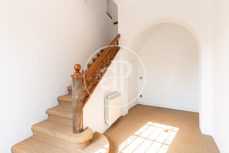 Foto ddf9a9e3-9157-42a2-bf79-86b9ec52f3d4. Casa adossada amb calefacció piscina a Bellaterra