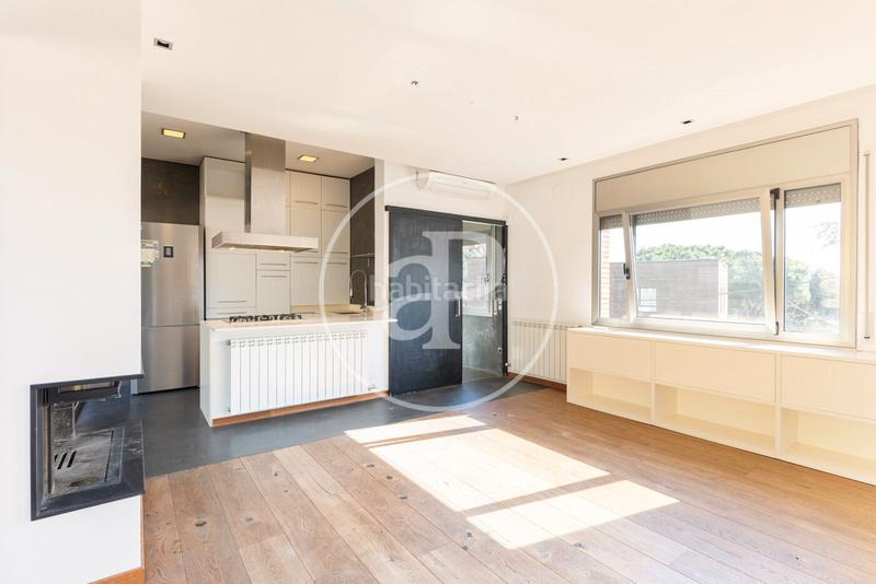 Foto df31384f-b2e5-46f2-9000-3979c7bd3447. Casa adossada amb calefacció piscina a Bellaterra