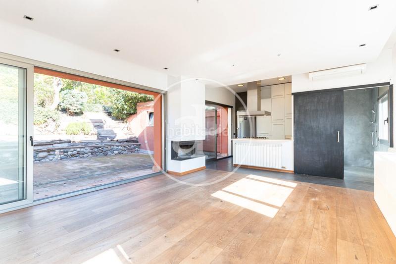 Foto fce217b8-aef2-4293-8fd1-806a12b678ab. Casa adossada amb calefacció piscina a Bellaterra