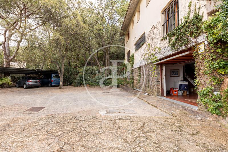 Foto 0a3234e0-6175-4695-b1da-cfa3ba2e840b. Casa con riscaldamento parcheggio piscina in Vallvidrera - Tibidabo - Les Planes Barcelona