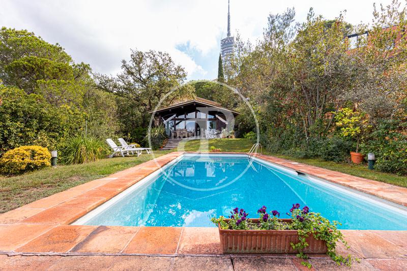 Foto 0c1425d5-1722-4927-b2ba-f22319529171. Casa con riscaldamento parcheggio piscina in Vallvidrera - Tibidabo - Les Planes Barcelona