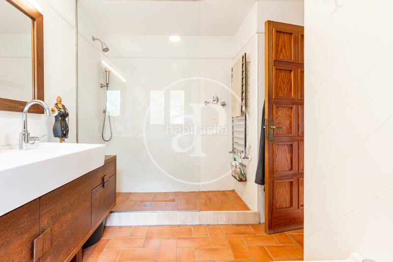 Foto 31a30705-ed13-46a5-9e96-9eb50c72cd01. Casa con riscaldamento parcheggio piscina in Vallvidrera - Tibidabo - Les Planes Barcelona