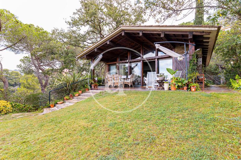 Foto 401c7e68-e0cf-48eb-add1-00deca5550d3. Casa con riscaldamento parcheggio piscina in Vallvidrera - Tibidabo - Les Planes Barcelona