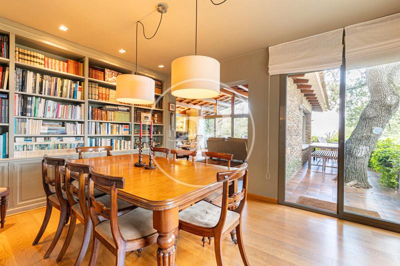 Foto 7dec4b41-e430-43bc-aaa4-7bb5152761fd. Casa con riscaldamento parcheggio piscina in Vallvidrera - Tibidabo - Les Planes Barcelona