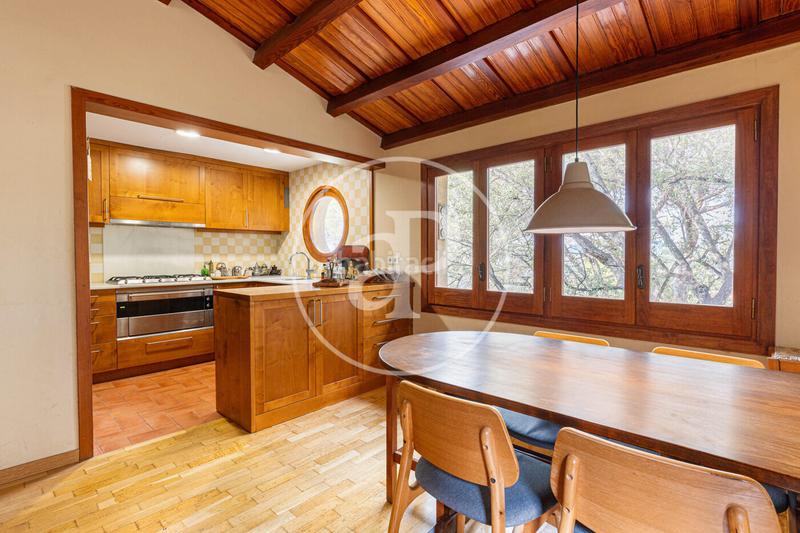 Foto a561f95b-2bd9-454b-92bb-e4705969adef. Casa con riscaldamento parcheggio piscina in Vallvidrera - Tibidabo - Les Planes Barcelona