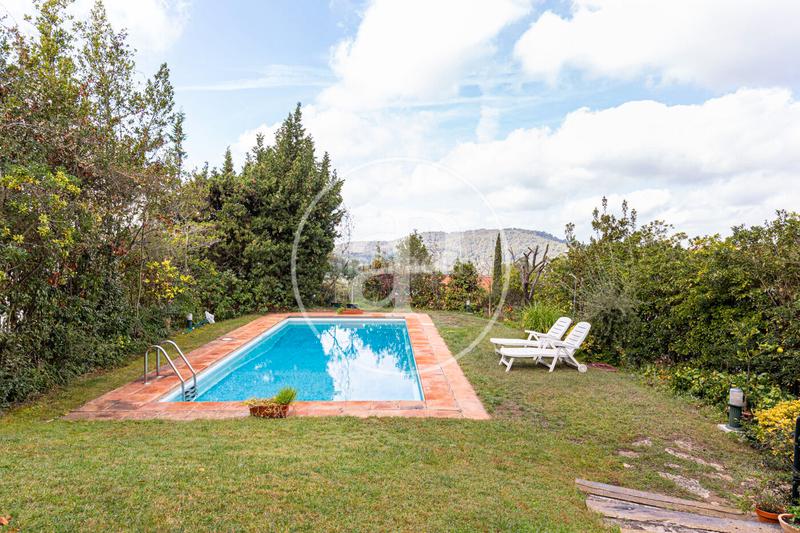 Foto e25eb0ef-bd67-4c39-9927-0bfcec5d7bba. Casa con riscaldamento parcheggio piscina in Vallvidrera - Tibidabo - Les Planes Barcelona