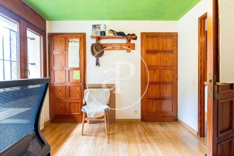 Foto e9f2c289-7c9c-47d7-b1d2-4c608c7d038e. Casa con riscaldamento parcheggio piscina in Vallvidrera - Tibidabo - Les Planes Barcelona