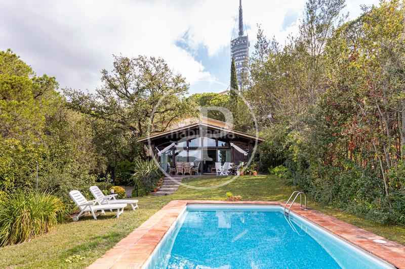 Foto f07dffba-78d0-4218-9b62-10cd31c82135. Casa con riscaldamento parcheggio piscina in Vallvidrera - Tibidabo - Les Planes Barcelona