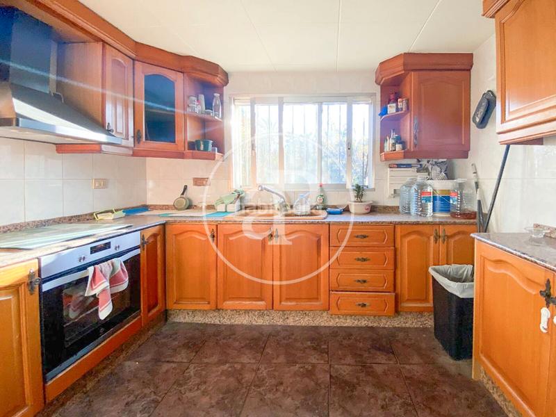 Foto 9a50d8a0-6a07-41b3-9165-c8a8b9487b74. Casa con riscaldamento parcheggio in Corinto-Almardà Sagunt