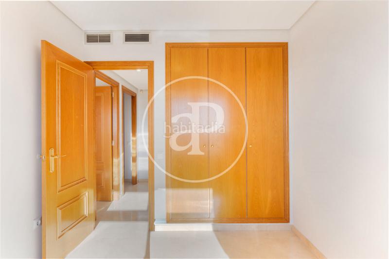 Foto 9c9a55bc-37a4-46dc-8524-2331c99ef525. Piso  en venta en av. corts nes en Sant Pau Valencia