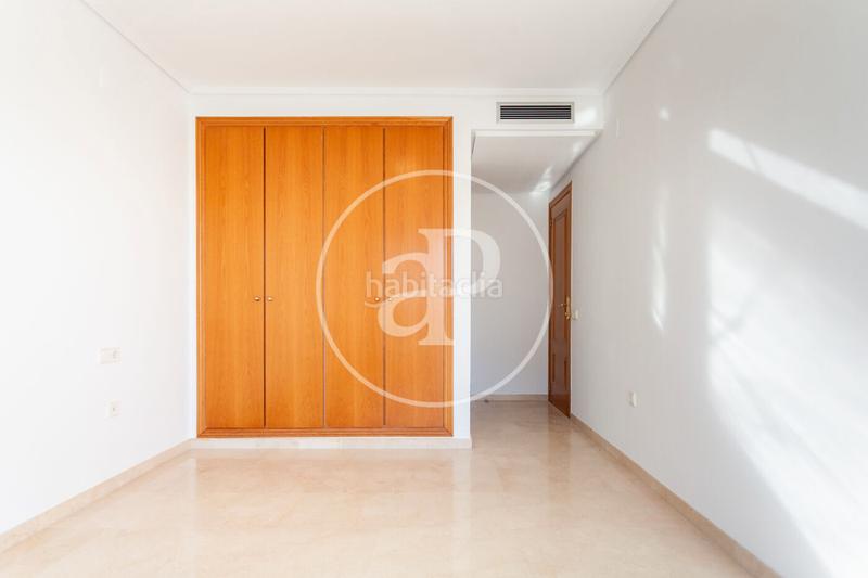 Foto b9fef870-6c4a-4f3f-9e99-0904af2db0e3. Affitto appartamento con riscaldamento parcheggio piscina in Valencia