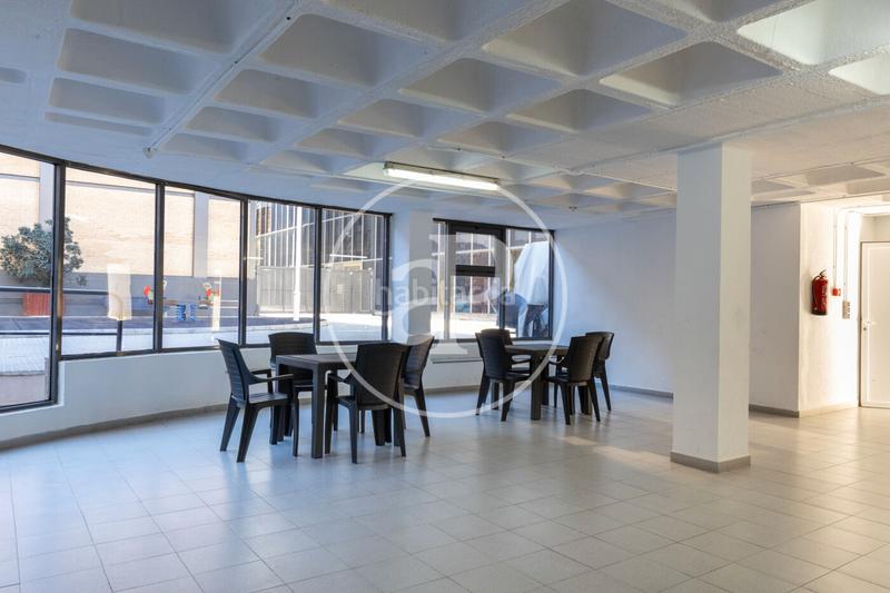 Foto 3ee6f9e0-723f-4fd9-bbf0-f31a65a48a14. Location appartement avec chauffage parking piscine dans Valencia