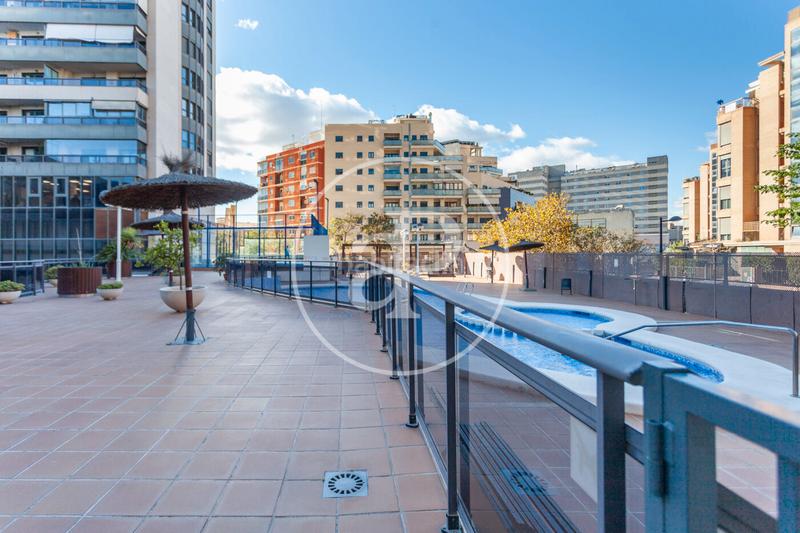 Foto 74a994f1-b56e-45df-ad0f-b5fa30e207d7. Location appartement avec chauffage parking piscine dans Valencia