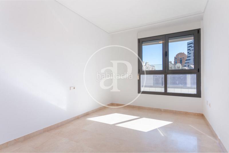 Foto 7c9f7027-4765-4b6d-94bc-ea1e6912813a. Rent flat with heating parking pool in Sant Pau Valencia
