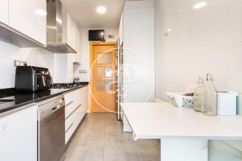 Foto f55cf302-2ace-427d-a4a5-f548260d2619. Flat with heating in Mont Olivet Valencia