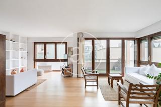 Location Appartement  Via augusta. Piso en alquiler en galvany