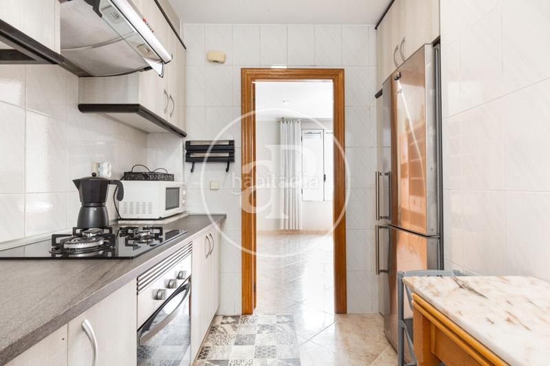 Foto ebbecbb3-4d9a-4771-a5c9-8a980ca348d0. Miete etagenwohnung mit heizung in Russafa Valencia