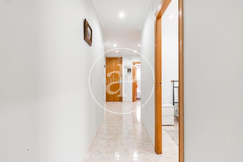 Foto a136e031-36ac-4fa4-a598-a0a25f4bc39c. Rent flat with heating in Russafa Valencia