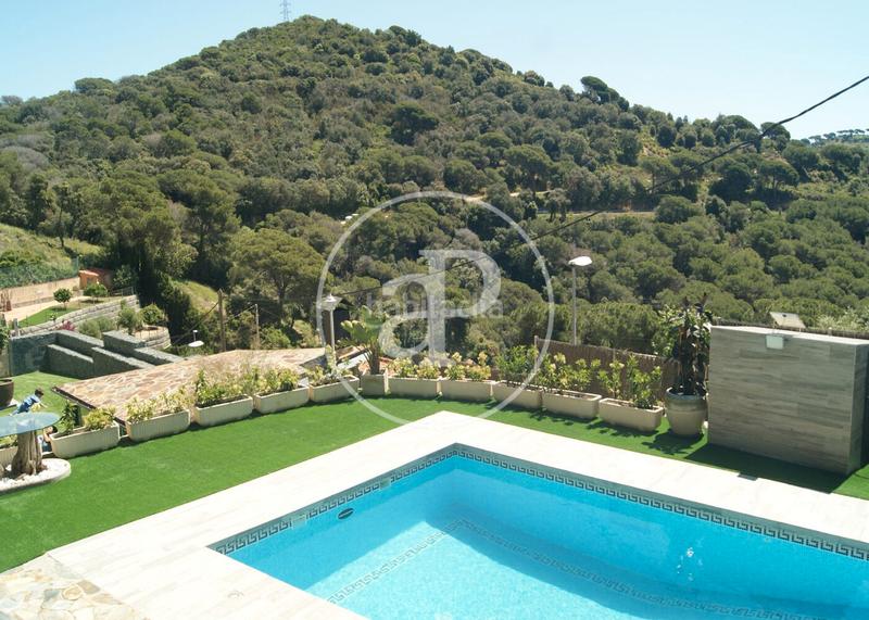 Foto 03b9a570-92f6-43b2-994b-08e789d9b36f. Casa  en venta en Alella