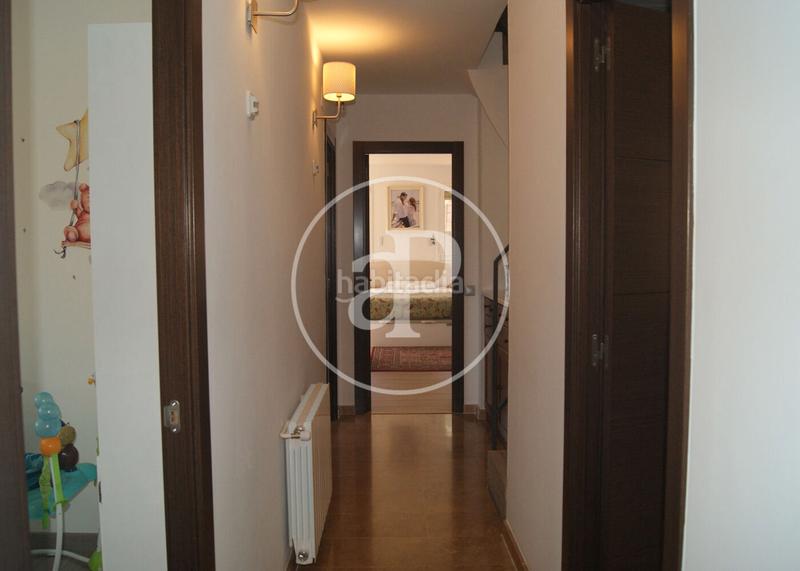 Foto db2f1d26-80c6-49cc-a5ed-b2f4a4a3f36e. Casa  en venta en Alella