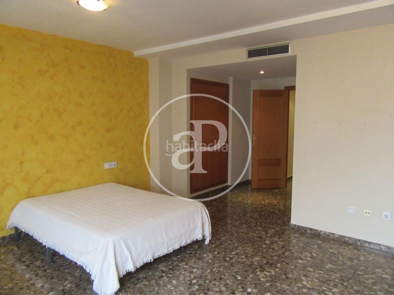 Foto 33ff0152-266f-4727-a662-b617a999066f. Alquiler piso dúplex en alquiler en La Petxina en Valencia