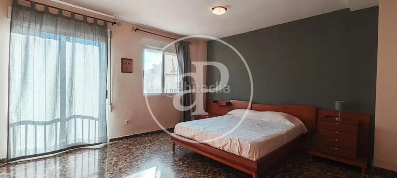 Foto 3c4435e8-890f-41ea-9cc7-611383ee9f16. Alquiler piso dúplex en alquiler en La Petxina en Valencia