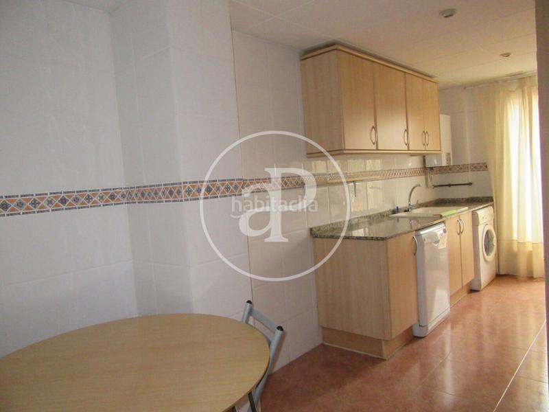 Foto 4000f7ba-e190-4e18-ad59-464e52447c3d. Alquiler piso dúplex en alquiler en La Petxina en Valencia