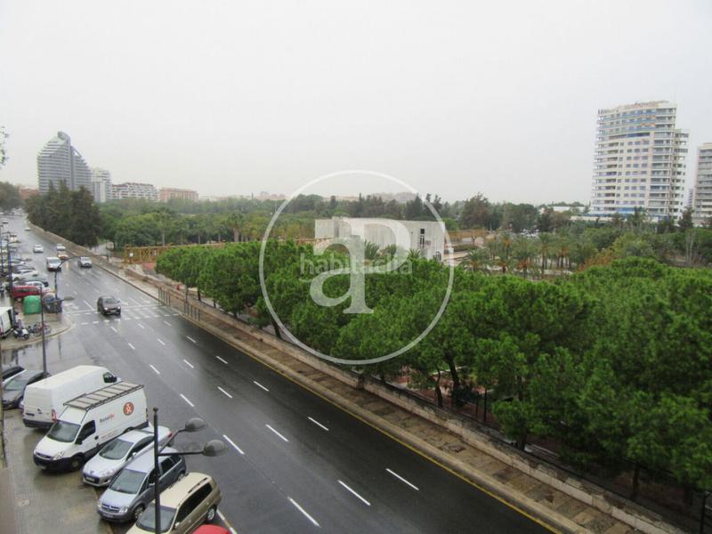 Foto ae7bd96e-d0ae-48b1-afb1-714851ab2da7. Alquiler piso dúplex en alquiler en La Petxina en Valencia