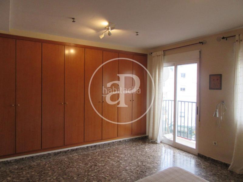 Foto 9122abf6-521e-40f3-8f19-f5d602707612. Lloguer pis amb calefacció aparcament a La Petxina Valencia