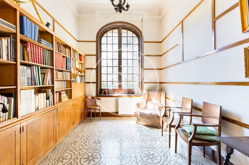 Foto 1e0fc177-a239-49f3-81d9-48cc92d26bf6. Casa amb calefacció aparcament a Eixample Sant Cugat del Vallès