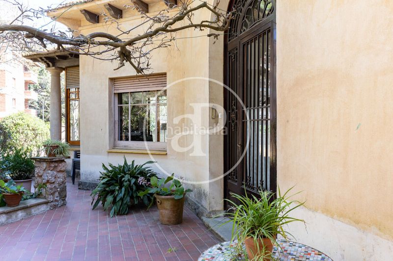 Foto 263efec0-4c29-4c77-a688-704a13ee55fc. Casa amb calefacció aparcament a Eixample Sant Cugat del Vallès