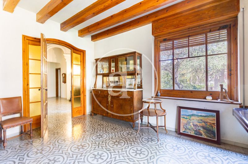 Foto 36b2621e-9be4-4f14-ab96-bf223aa644f0. Casa amb calefacció aparcament a Eixample Sant Cugat del Vallès