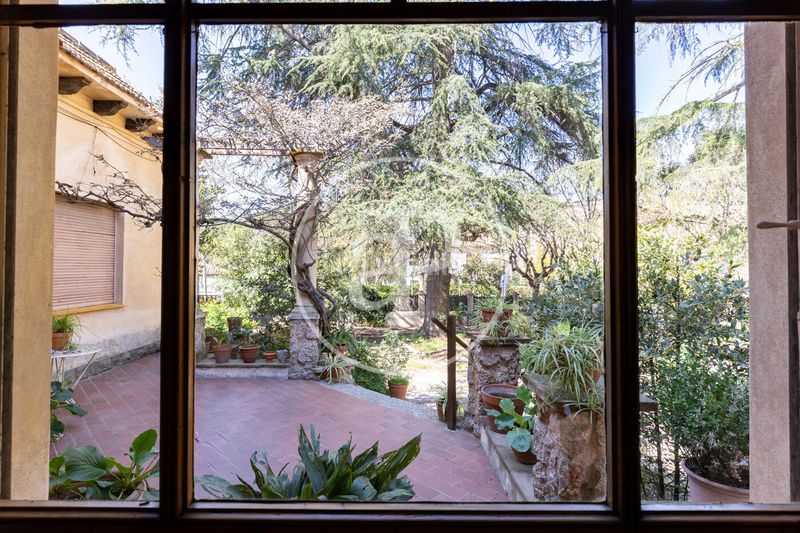 Foto 41999c59-7b26-4455-8e4f-3d9916dea0e5. Casa amb calefacció aparcament a Eixample Sant Cugat del Vallès